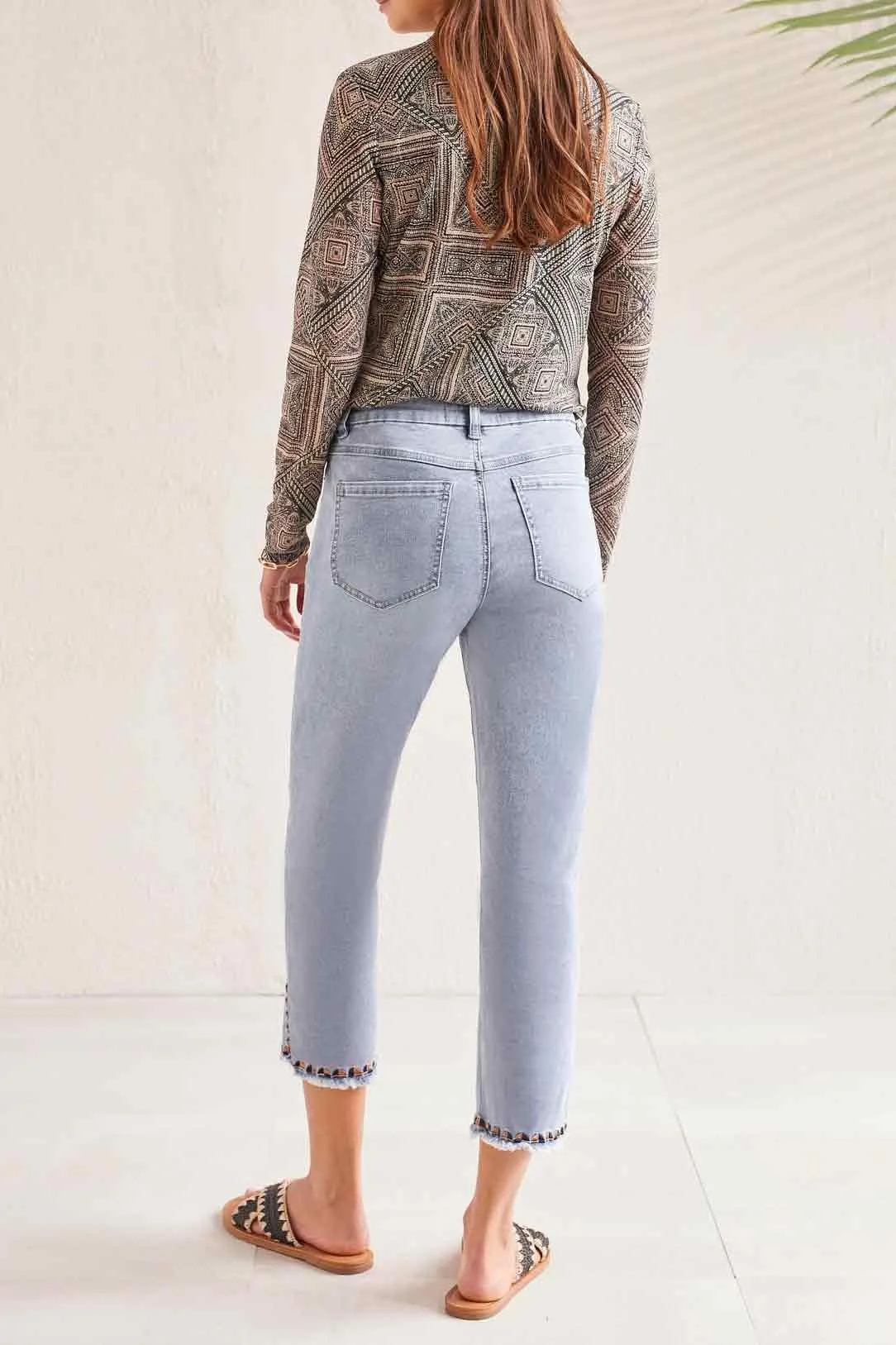 Tribal| Audrey Pull-On Side Slit Embroidered Jeans | Women's